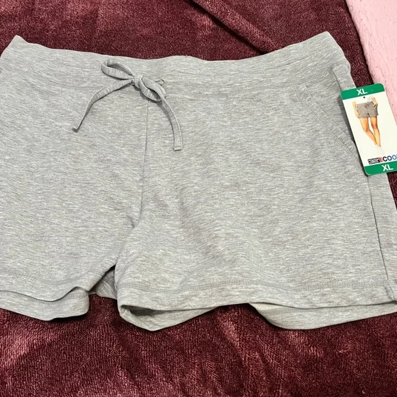 Brand new Womens soft shorts - Picture 5 of 7